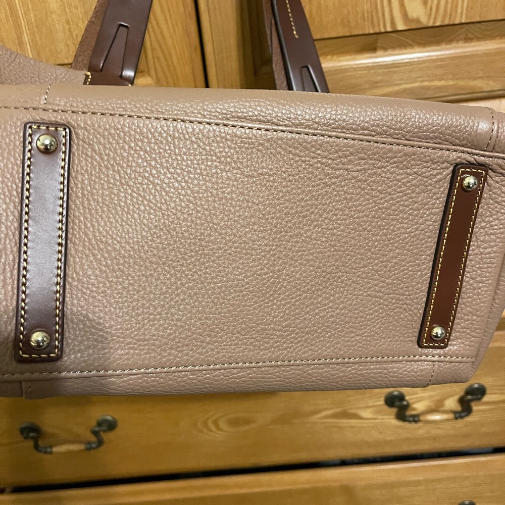 Dooney & Bourke Tan and Brown Tote Bag - Picture 3 of 4